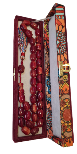 El Yapımı Katalin Tespih, 52 Santim, 118 Gram, 15x20 mm, Hardal Renk Püsküllü, Usta İşi Kuru Torna, Koleksiyonluk, Kadife Kutulu (KARIŞIK RENK PÜSKÜL KOYU VİŞNE RENK)