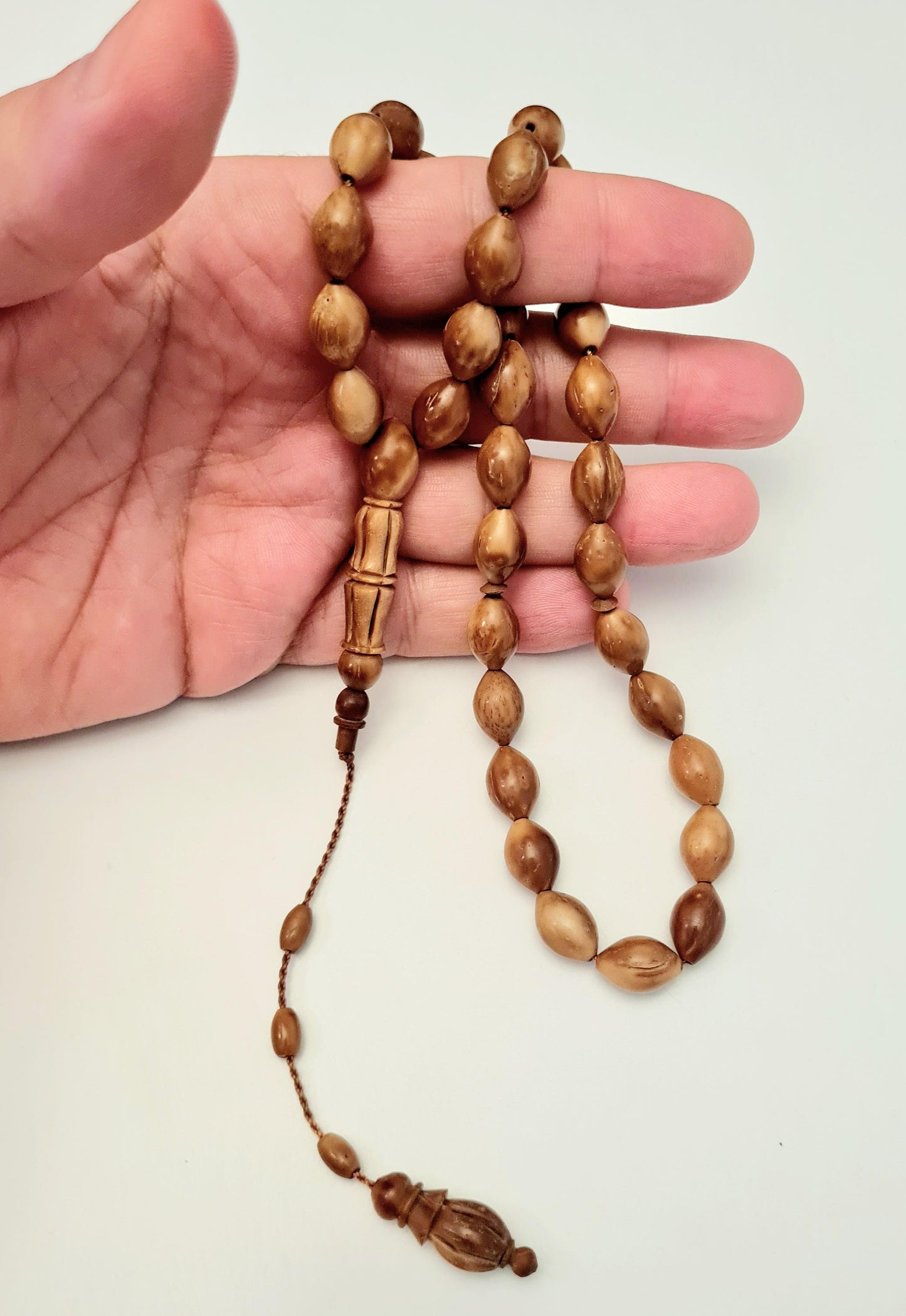 Nakkaş Master Craftsmanship Imame and Hitame Handmade Collectible Master Prayer Beads Kuka Tree 31 Gr, 9X14 mm 40 cm in Special Velvet Box